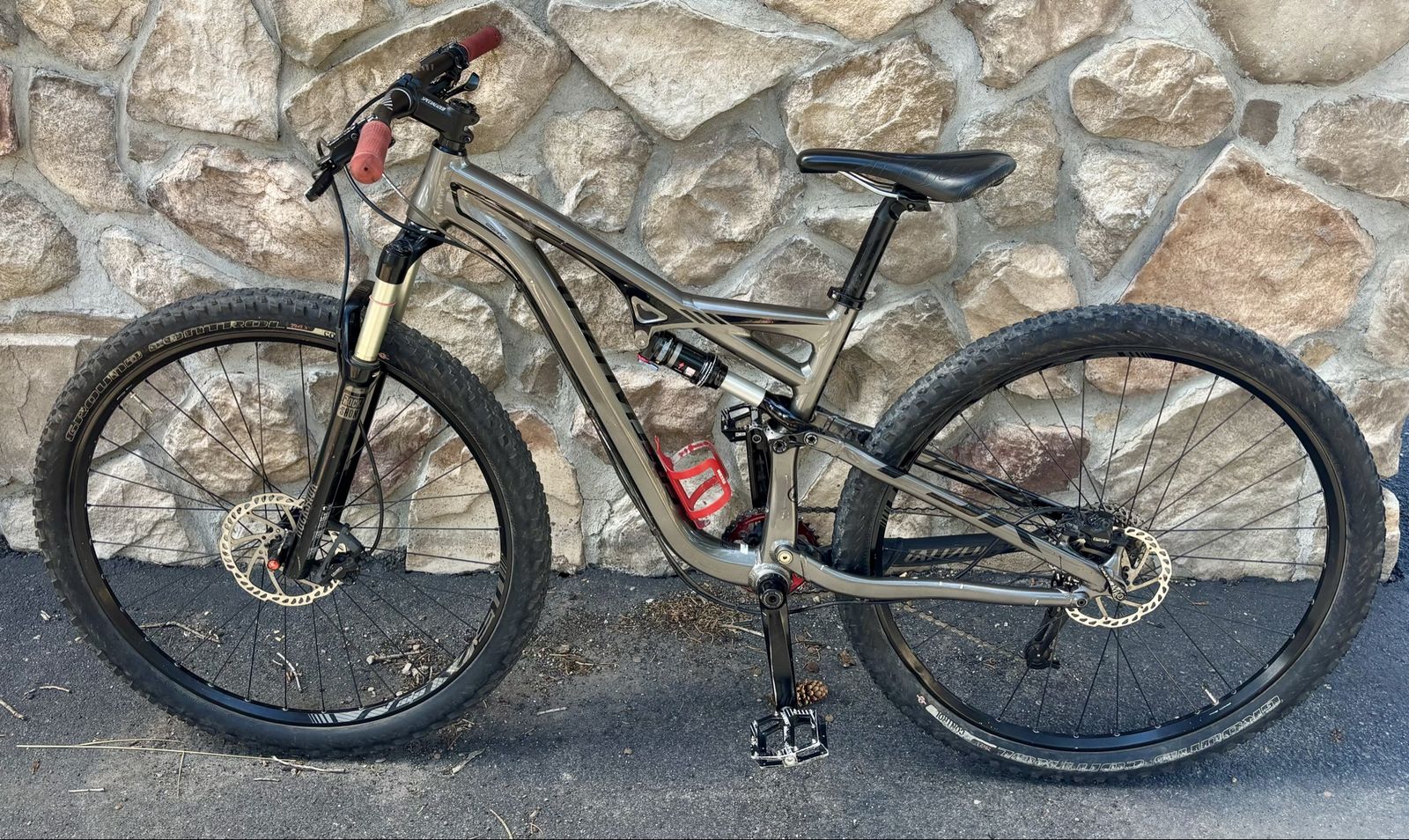 Specialized Camber Full Suspension Mountain Bike, Medium Frame