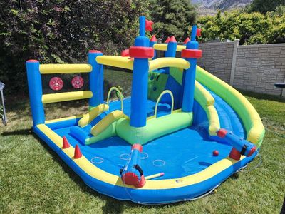 Inflatable bounce house & water slide 2 DAY RENTAL