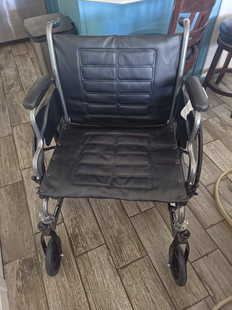 New Invacare Tracer IV Heavy Duty Upgraded Wheelchair Black Vinyl Padded Upholstery (no foot rests) Heavy Duty '24 wide