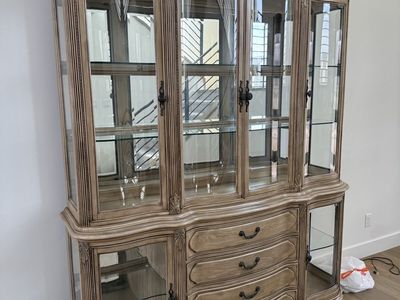 AICO Amini Innovation Corp Light Wood China Cabinet Hutch with lights