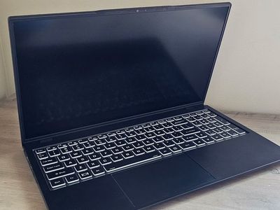 Lenovo 16" Laptop - Excellent Condition