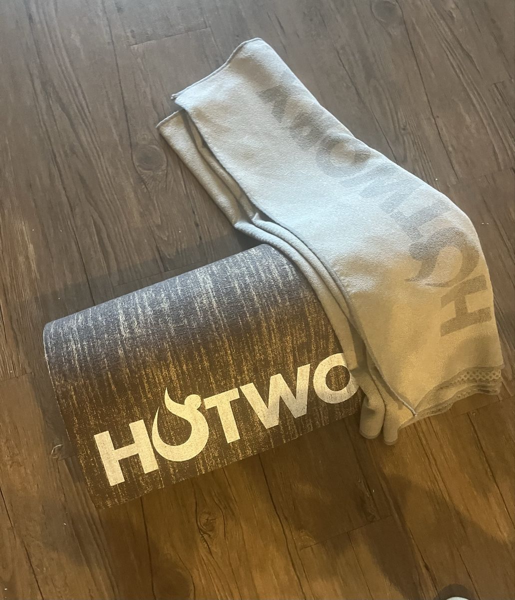Hotworx mat and towel