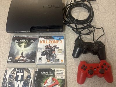 PS3 Slim 250GB Bundle Console 2 Controllers 4 Games Cables CECH 2001b