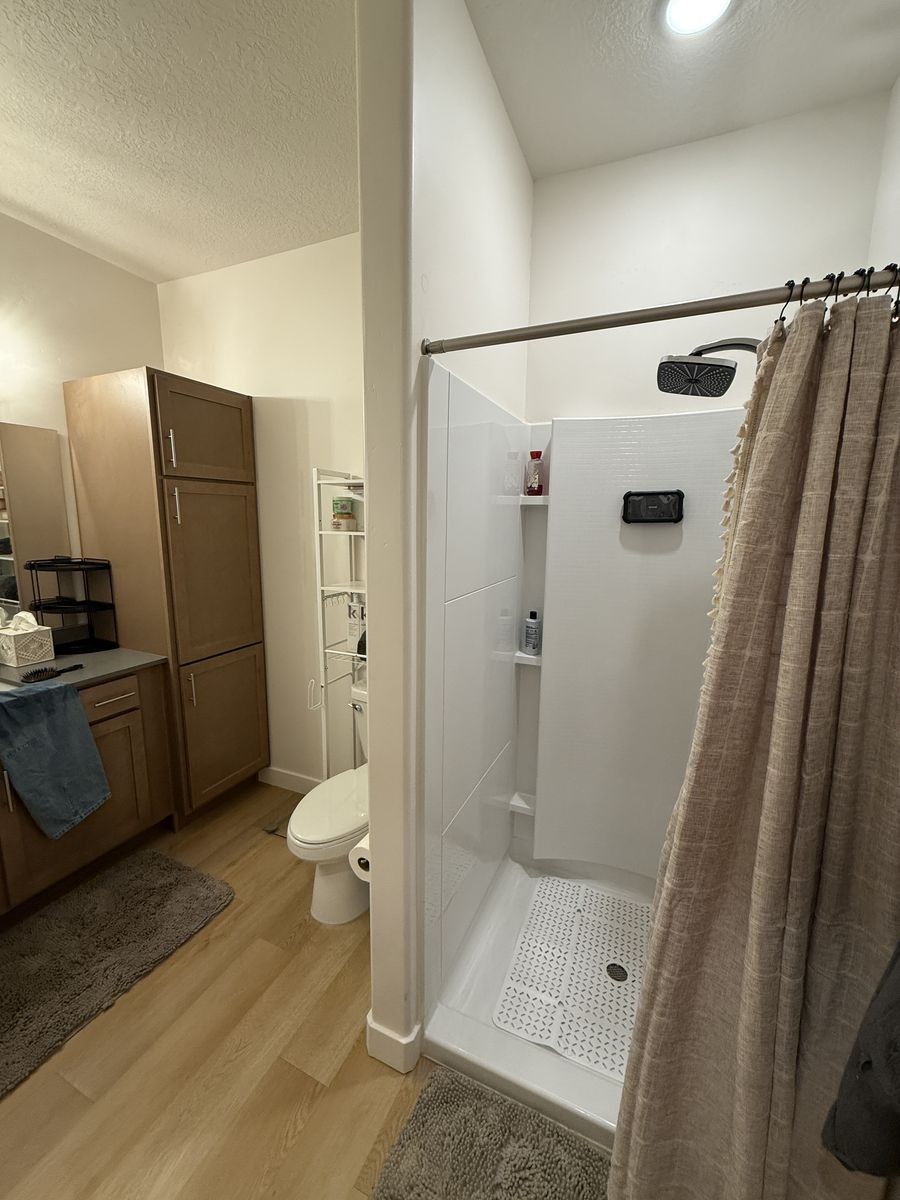 Ivory Housing at the U - Private Bedroom/Bathroom in 3-Bedroom Apartment