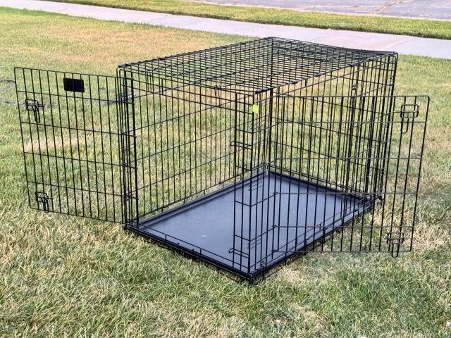 Extra Large Wire Dog Crate 42" L