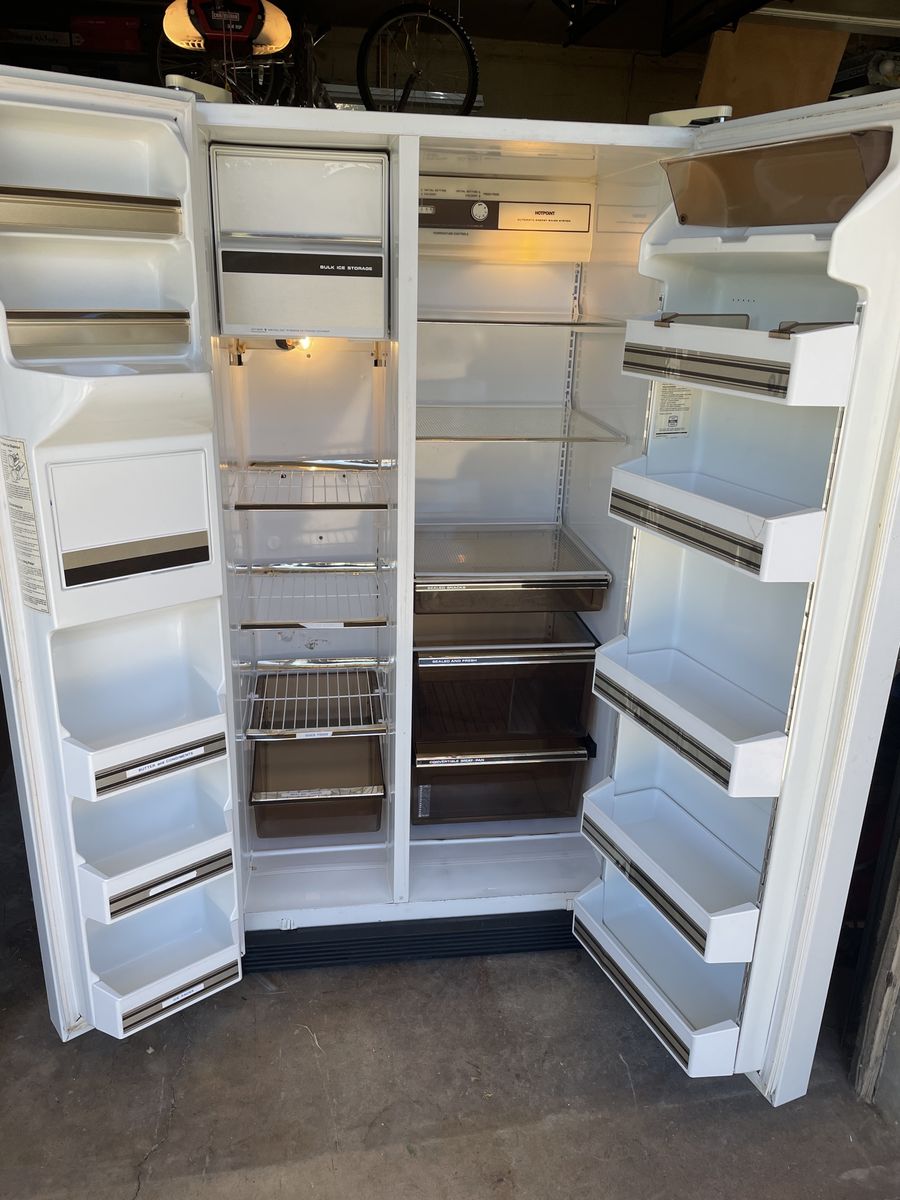 Free Hotpoint CSX27DLP Side-by-Side Refrigerator/Freezer - White, Dispenser Issue