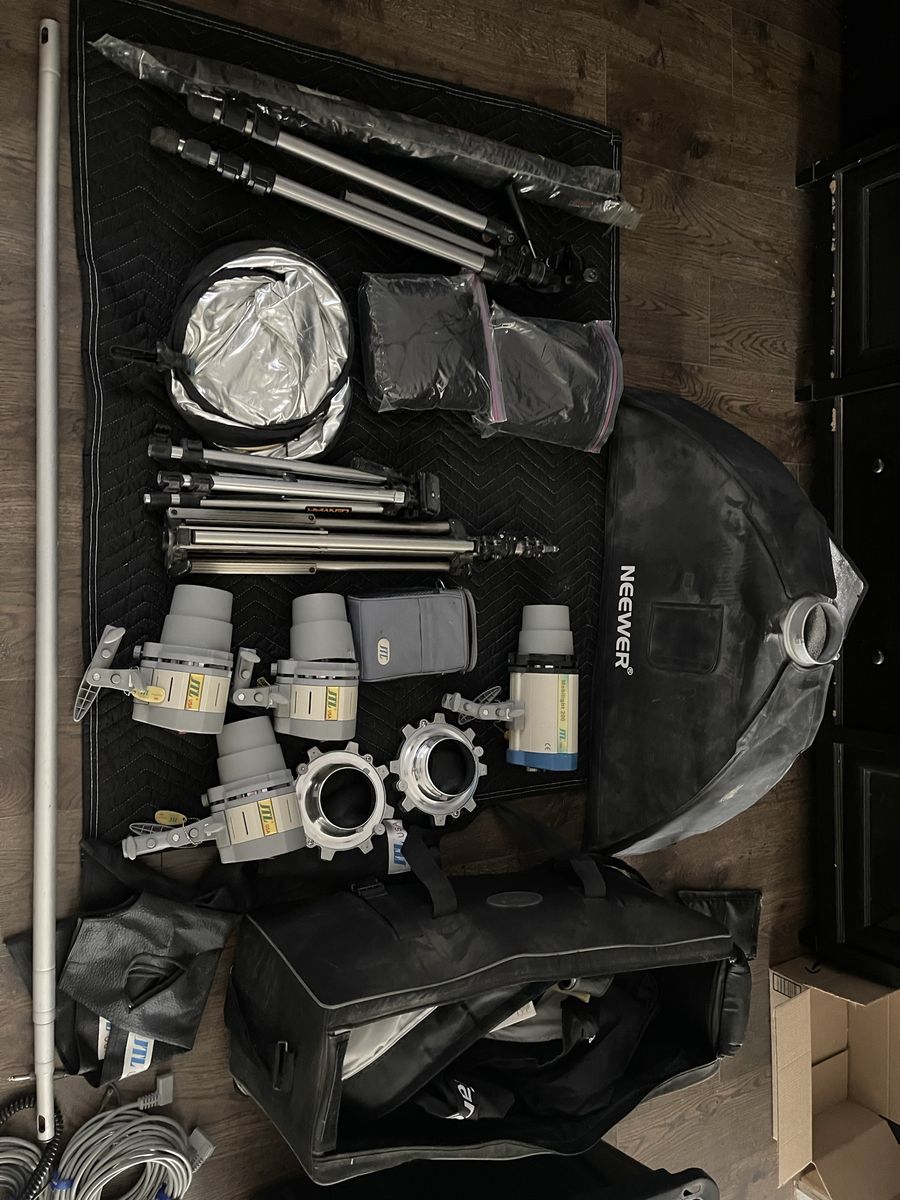 Main image 6