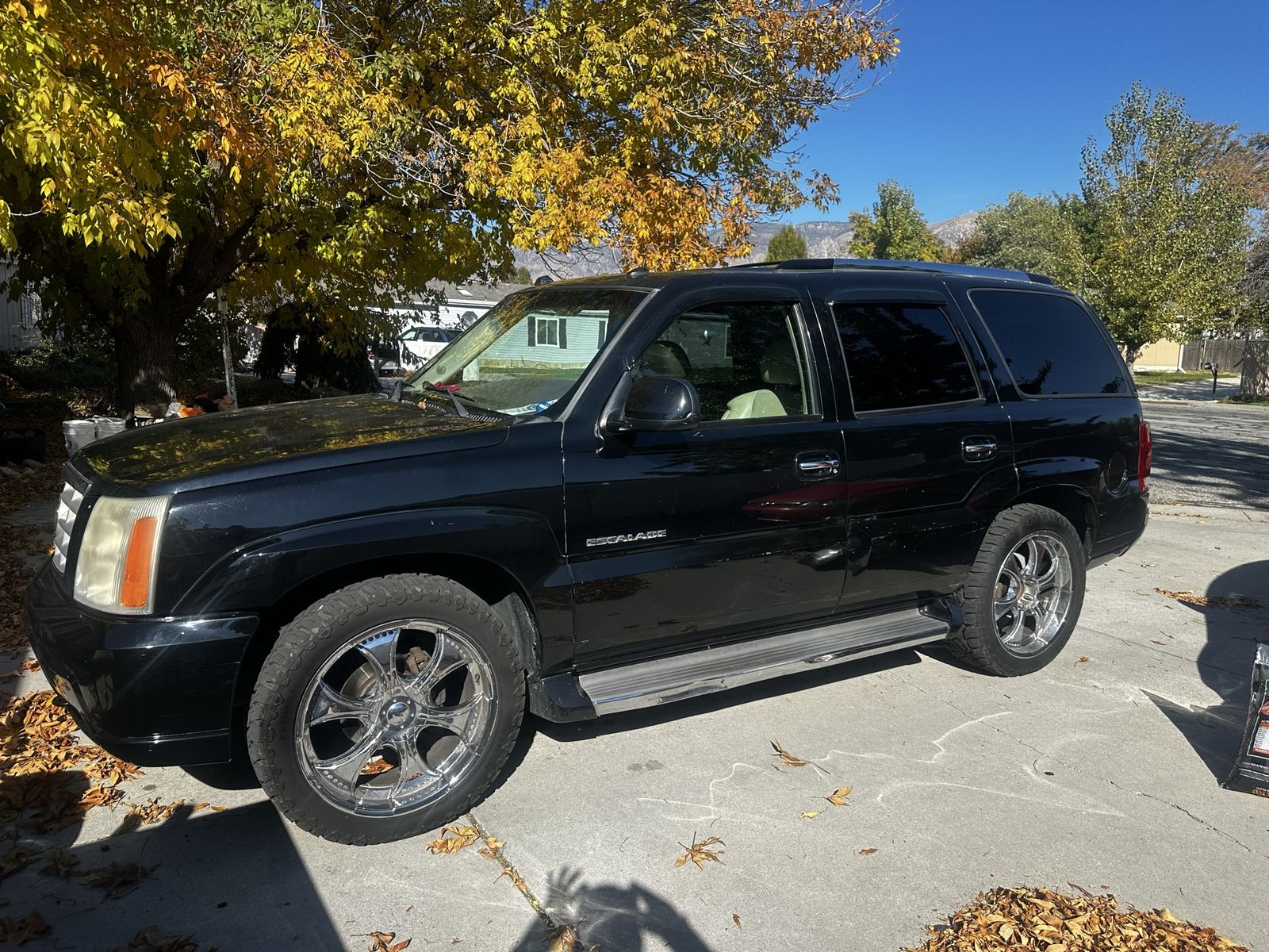 2005 Cadillac Escalade - 145k Miles - NO RUST / NO DENTS - New Tires! (Or Trade for Sport Bike)