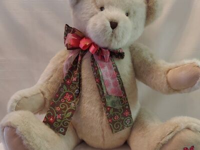 Boyd's 22" posable bear NEW!!
