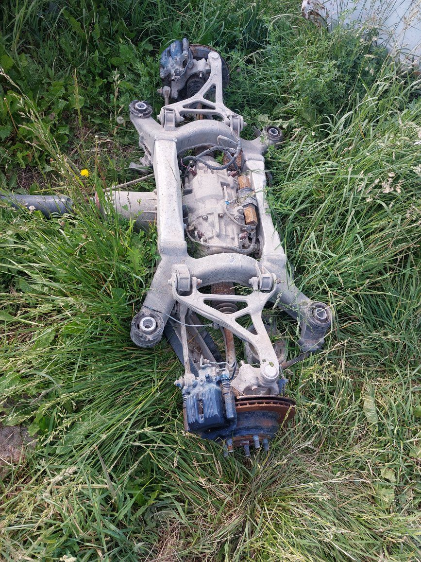 2006 Acura RL AWD Drivetrian rear end differential engine trans parts