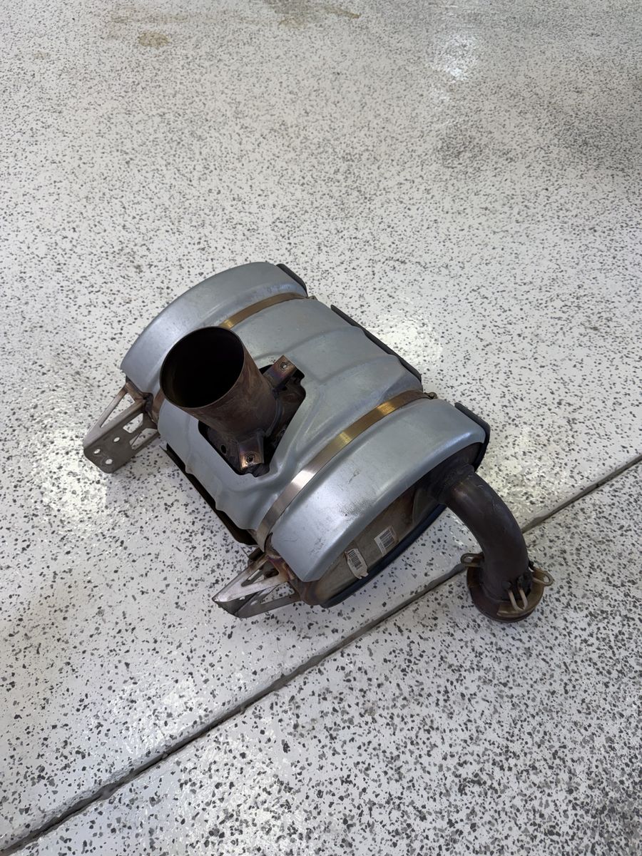 Can-am X3 stock muffler