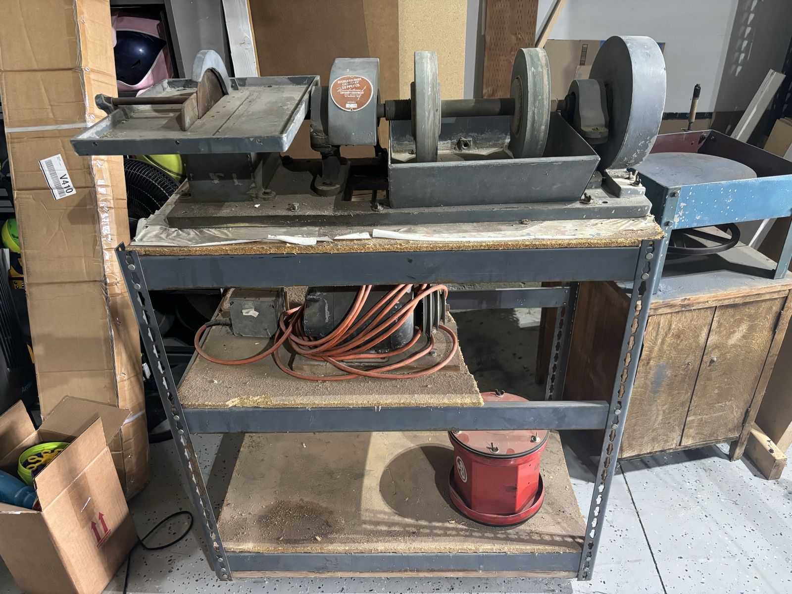 Rock polisher