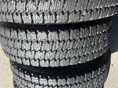 4 tires 22570195