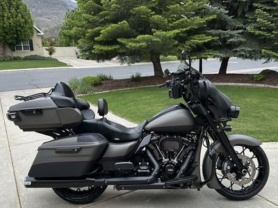 2023 Harley Street Glide with a Screamin' Eagle 135ci (2212cc) Stage IV crate engine!