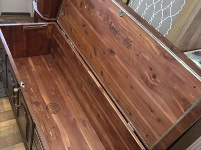 Hope Chest Lane cedar Wood Bench