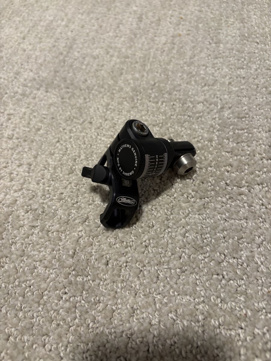 Mathews Bridgelock VBar Mount