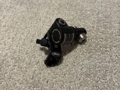 Mathews Bridgelock VBar Mount