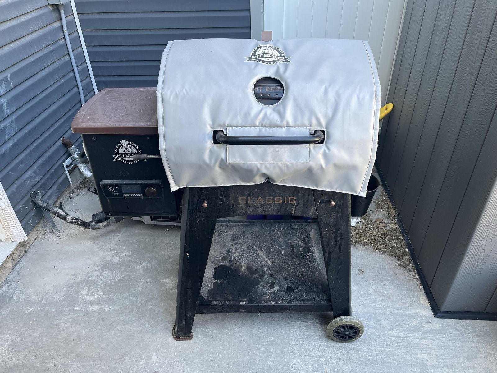Pit Boss Smoker