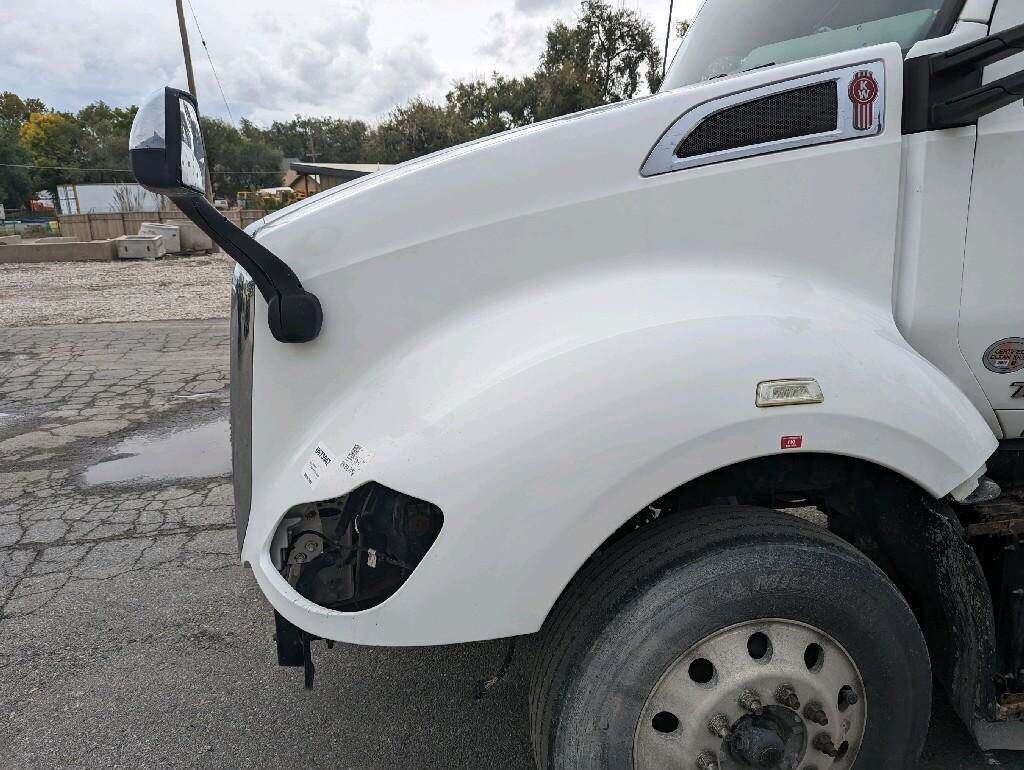 Kenworth T680 Hood