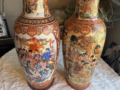 2 Large Japanese Satsuma Style Geisha Floor Vase Asian Decorative Porcelain Vase