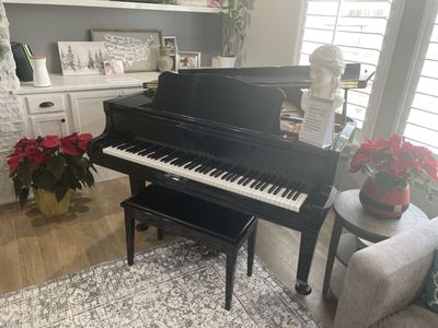 Yamaha Baby Grand Piano