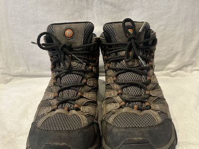 Merrell men’s size 11.5 Beluga J06053 gray Wtrprf hiking boots