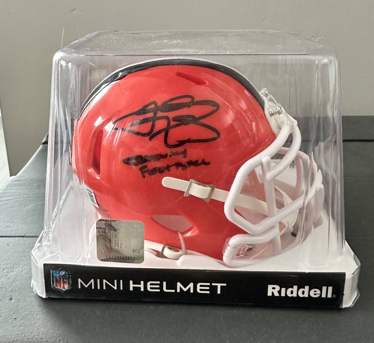 Johnny Manziel autographed Cleveland Browns Riddell mini helmet Beckett Witness Authenticated