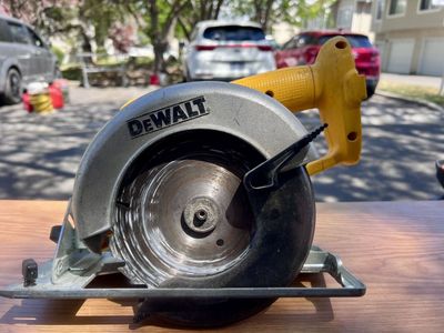 Dewalt 18-volt circular saw