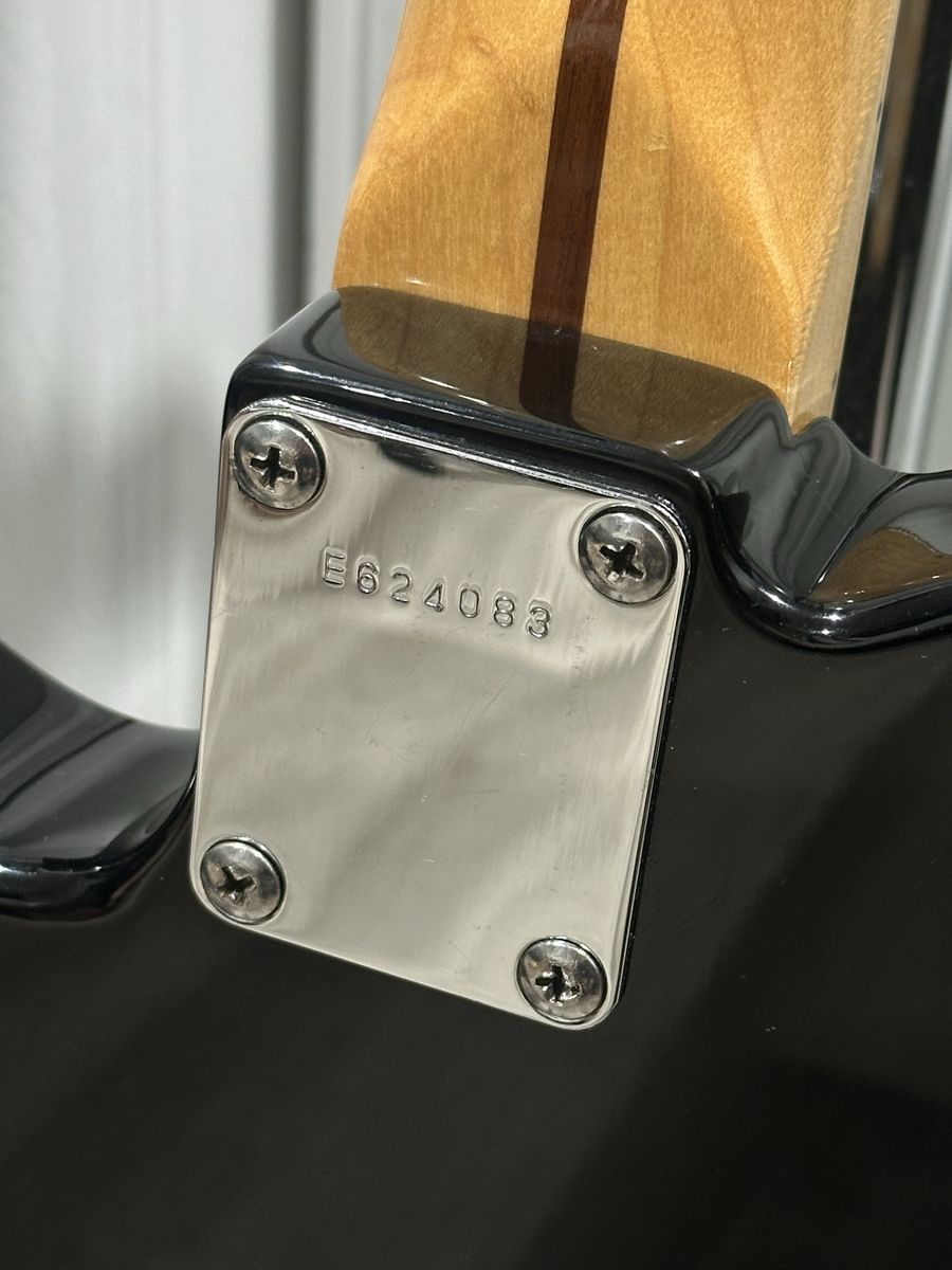 Main image 6