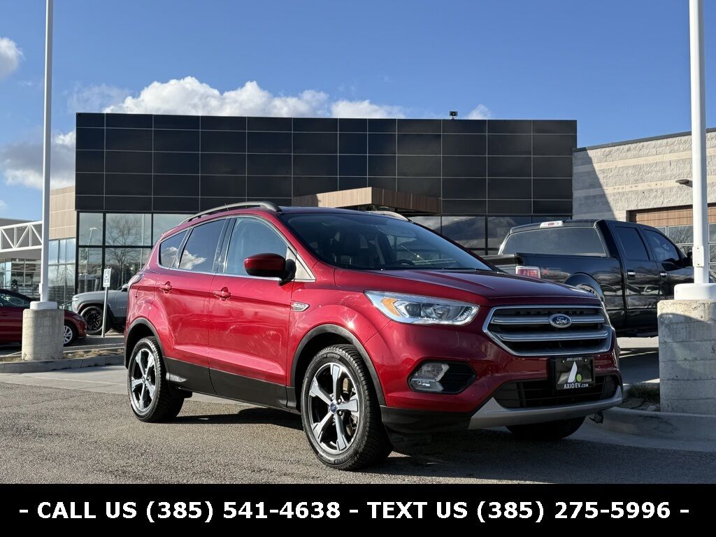 2017 FORD ESCAPE SE