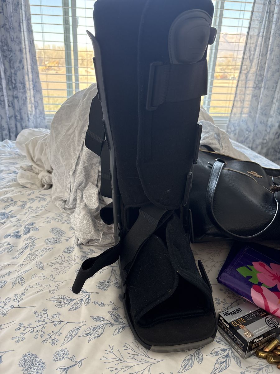 Surgical Boot Size 8