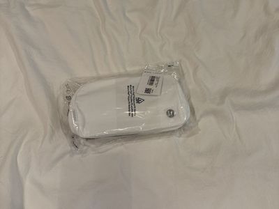Lululemon Everywhere Belt Bag - White (New with Tags)