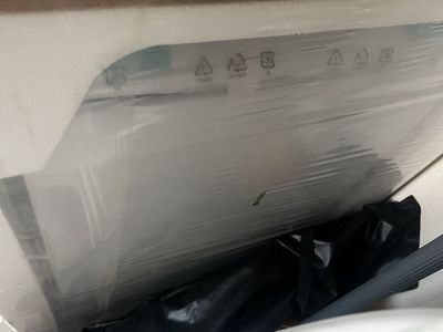 New in Original Box Packaging Samsung 7.4-cu ft Vented Gas Dryer