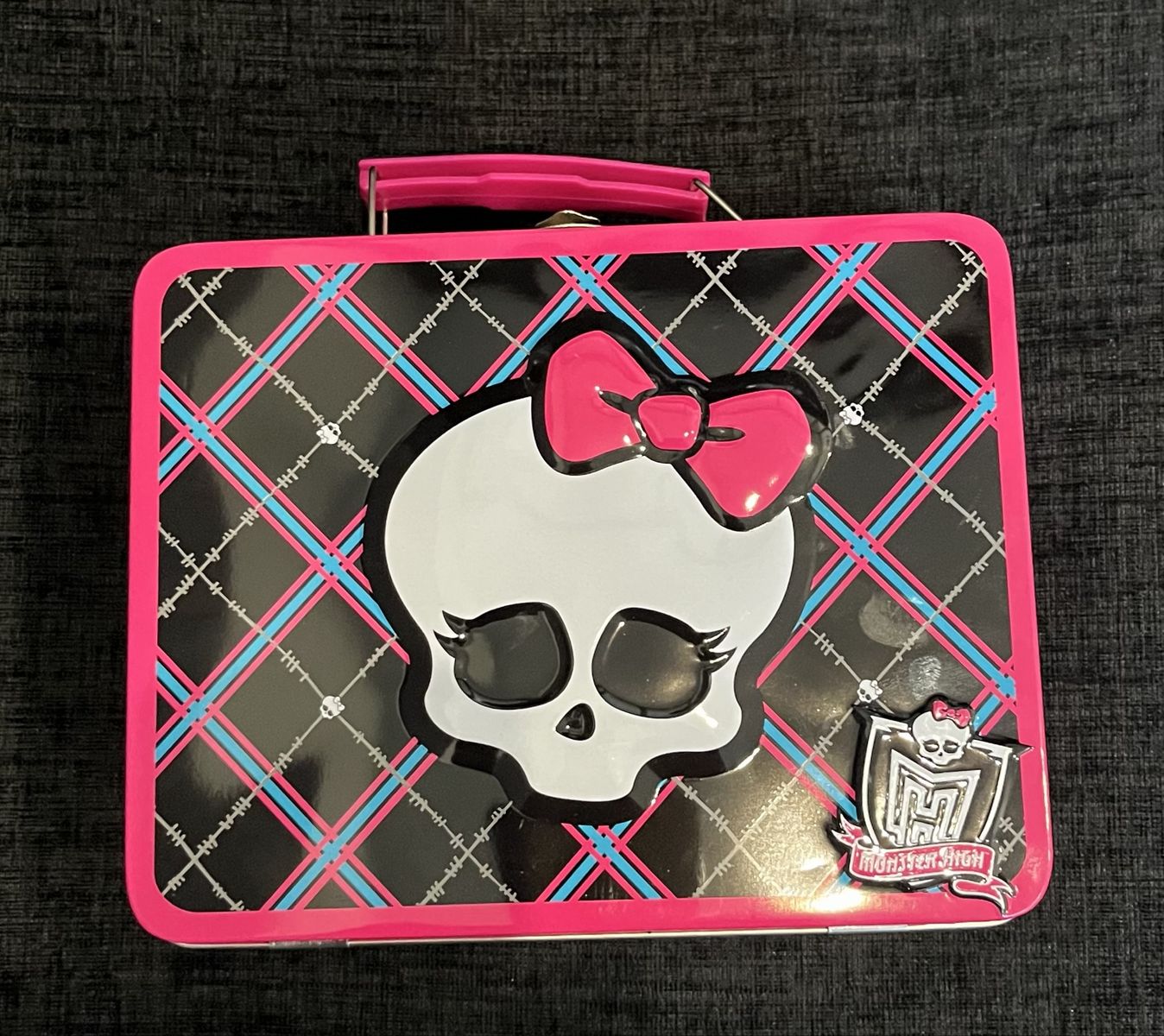 New Monster High Tin Lunch Box / Storage Case with Pink Handle and Character Graphics