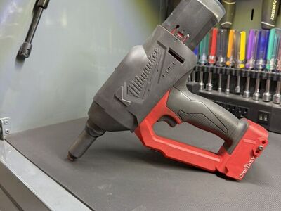 Milwaukee M18 Rivet Gun