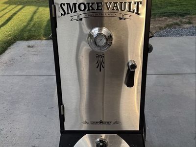 Camp Chef Smoke Vault 18" Vertical Propane Smoker (SMV18S-5)