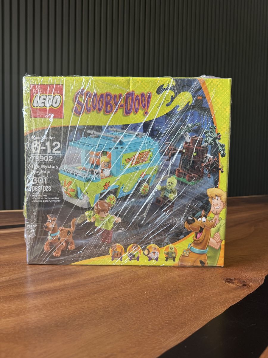 LEGO Scooby Doo The Mystery Machine #75902 *RARE*