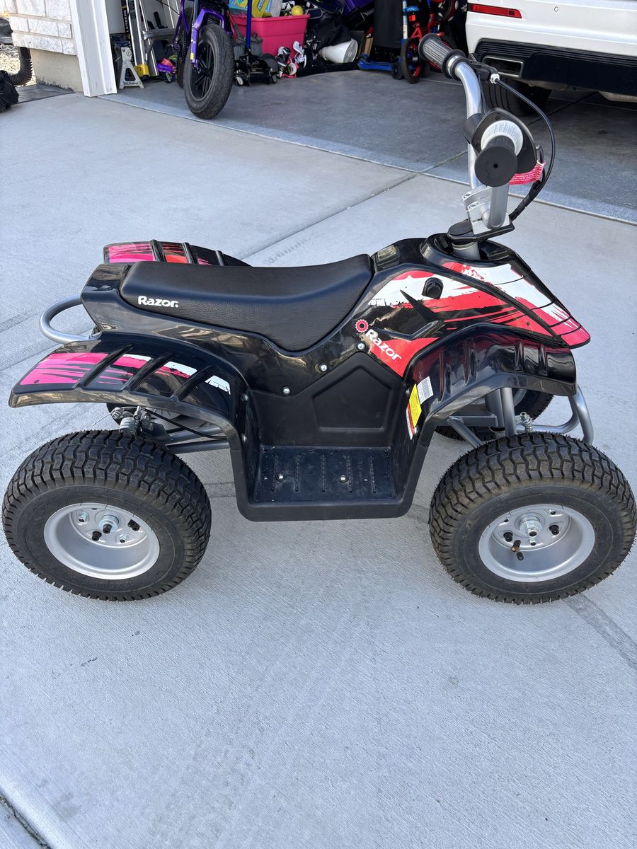 Razor dirt quad atv