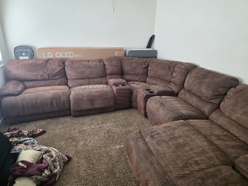 Sectional couch