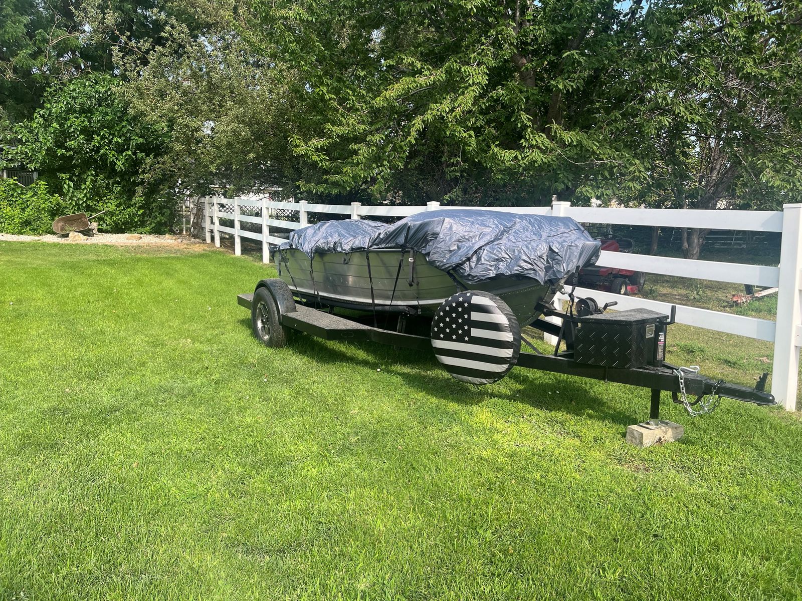 Main image 4