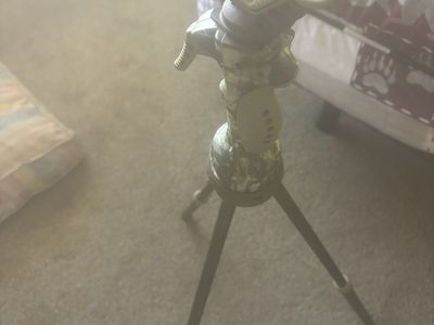 Shooting sticks