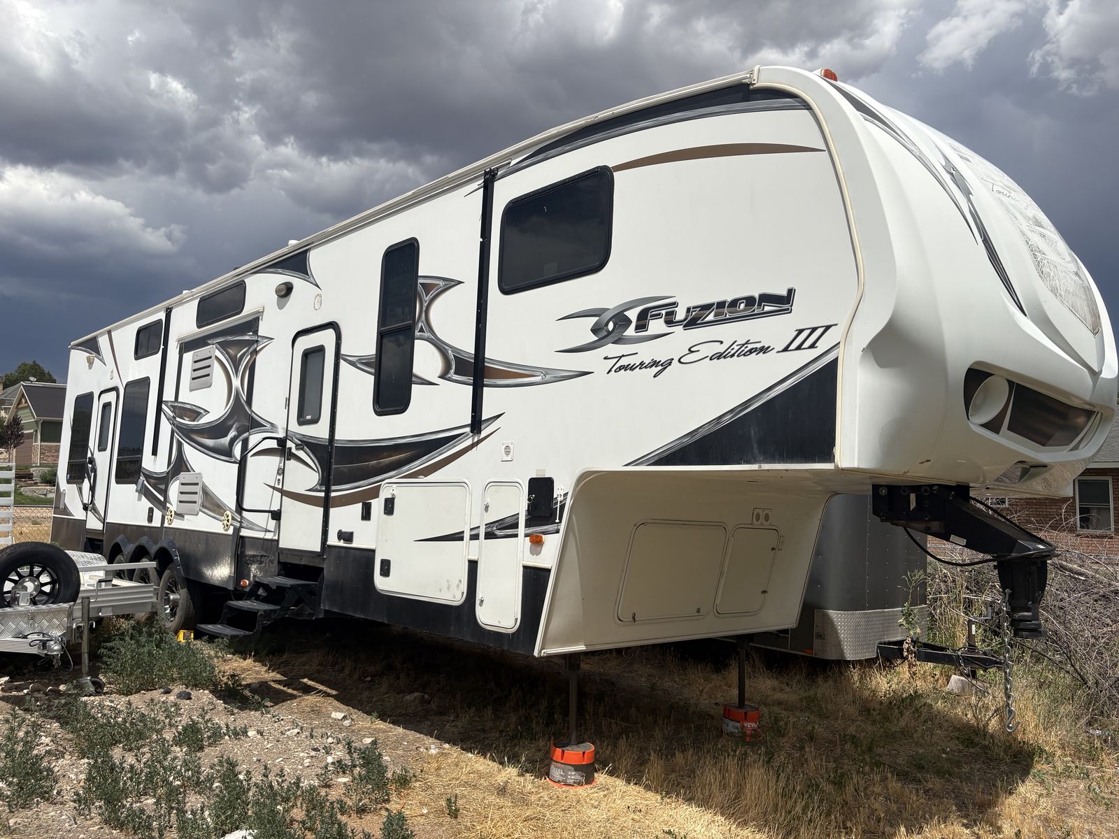 Toy hauler trailer 41 foot