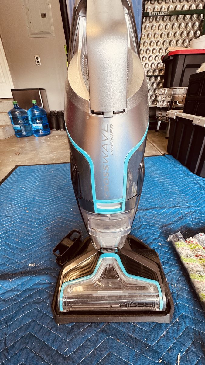 Bissell CrossWave Premier Wet/Dry Vacuum Mop