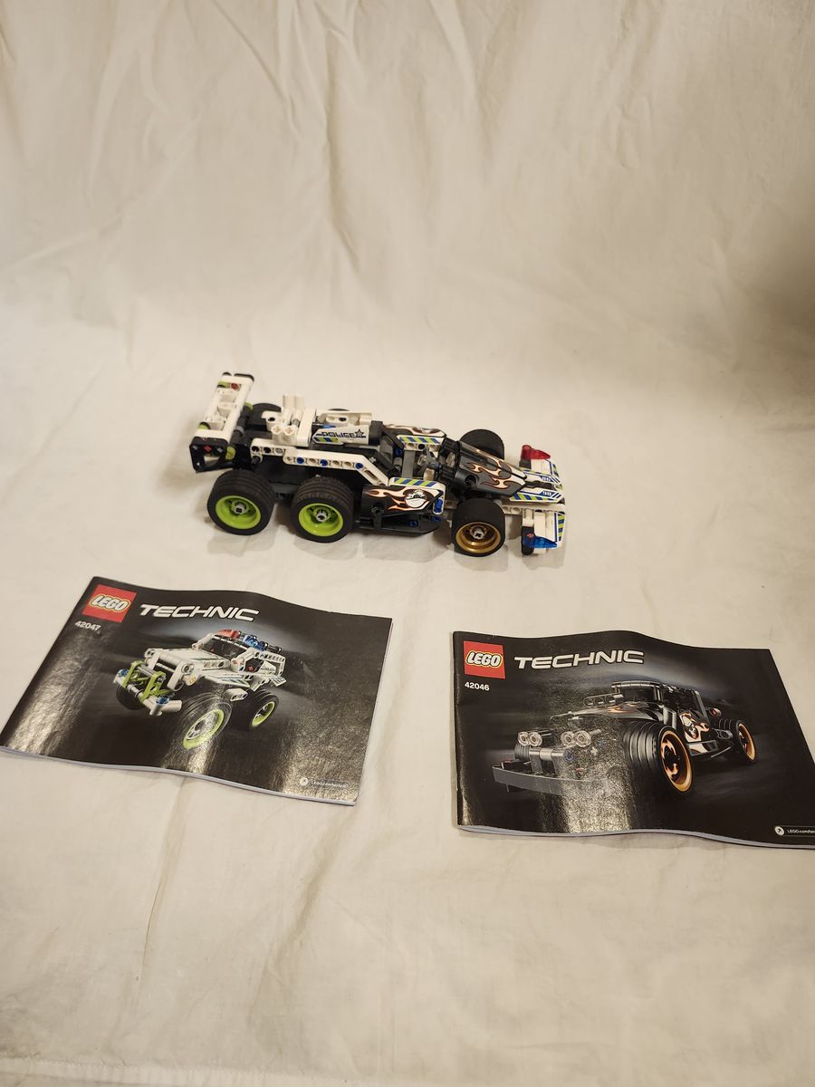 LEGO Technic 42046 + 42047 Combined Build – Getaway Racer & Police Interceptor