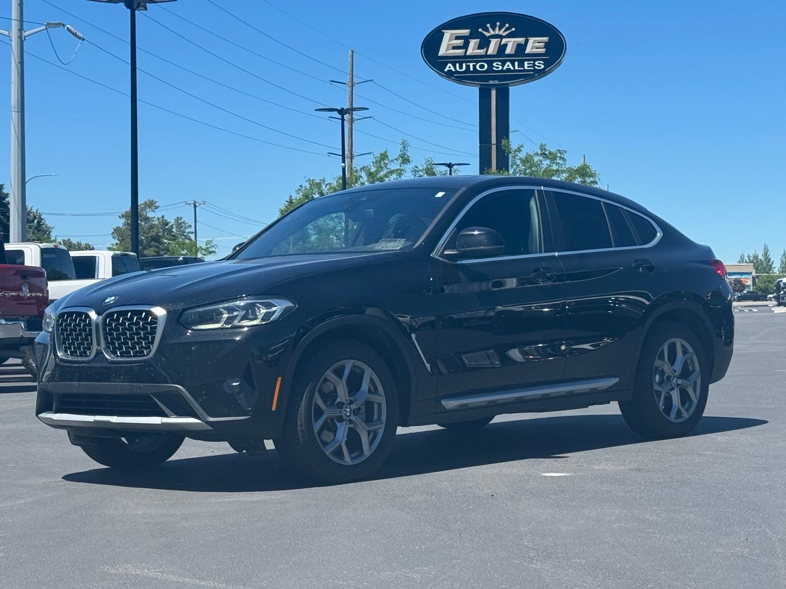 2025 BMW X4 xDrive30i