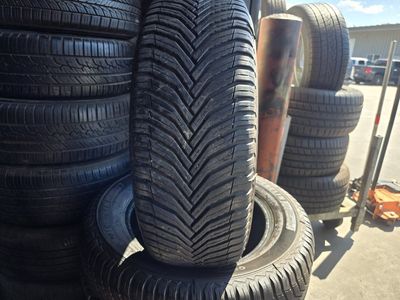 SET 225/60R17 MICHELIN CROSS CLIMATE2