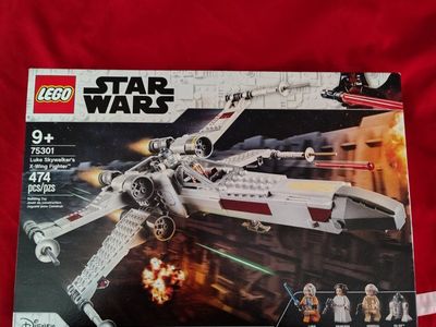 LEGO Star Wars Luke Skywalker's X-Wing Fighter Set 75301 - 474 Pieces