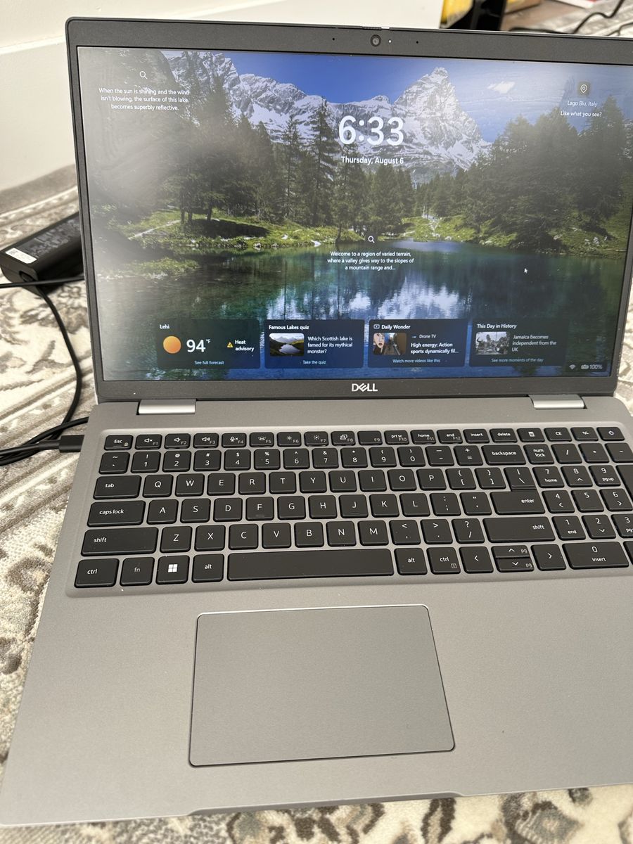 Dell 15.6 inch Laptop i5 Core 12th Gen 24 GB RAM 512 GB SSD
