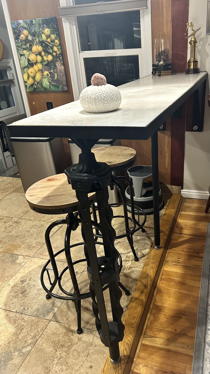 White Marble/Steel Bar