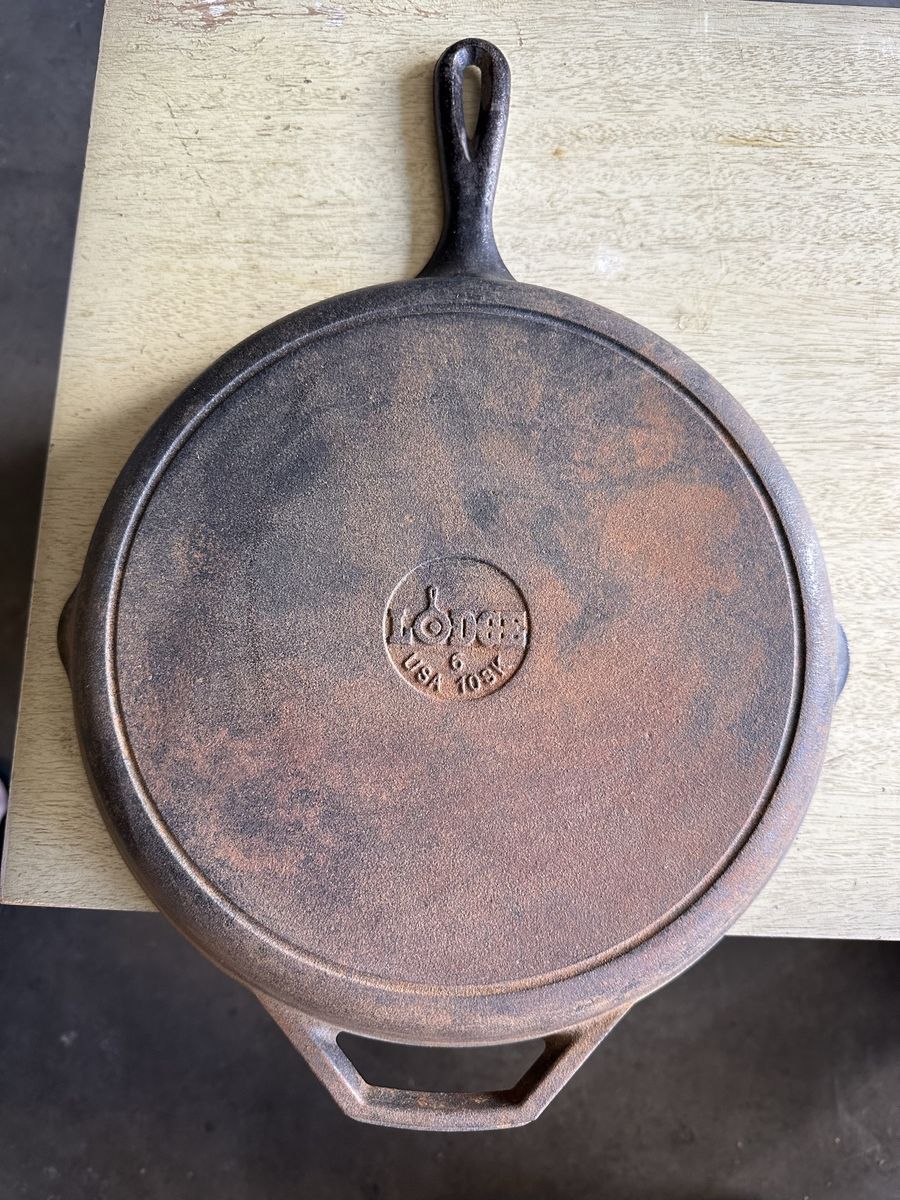 Lodge 6 10SK 12” Cast Iron Skillet